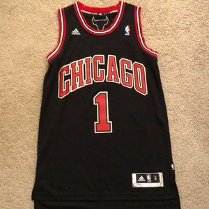 Black authentic Derrick Rose jersey